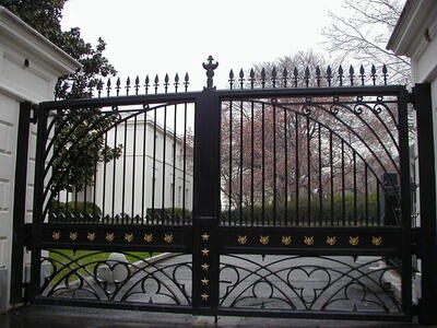 Photo: White House gate