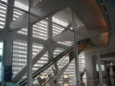 Photo: Hong Kong Convention and Exhibition Centre interior