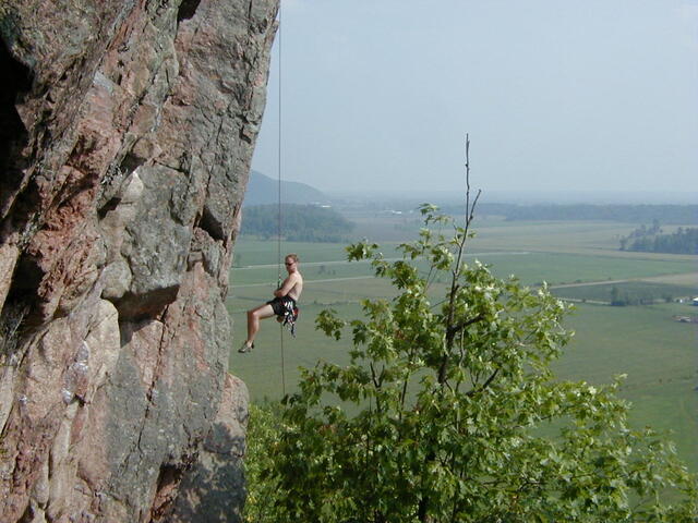 Andre rappelling