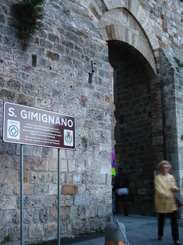Entry to San Gimi
