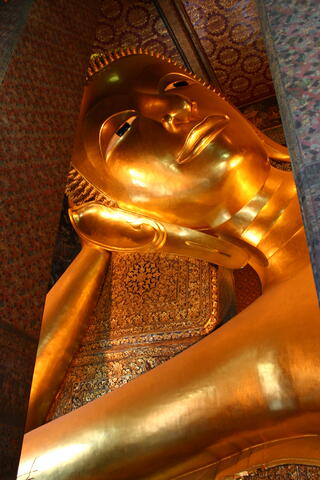 Reclining Buddha's face