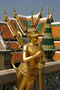 Photo: Gold statue
