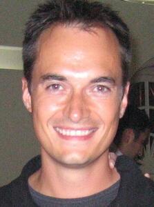 Headshot photo, taken in Montreal in Sep 2005