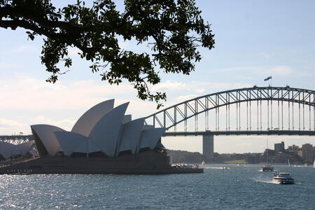 Photo: Sydney Opera House and Harbour Bridge 