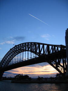 Photo: Harbour Bridge and contrail