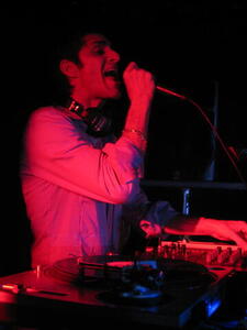 Photo: DJ Peretz at Garf's