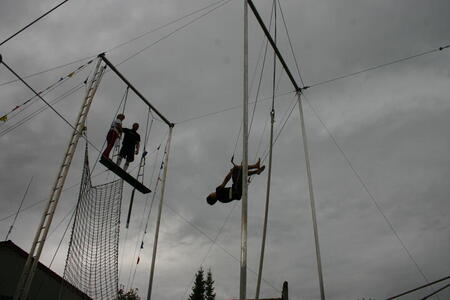 Photo: Ger on trapeze