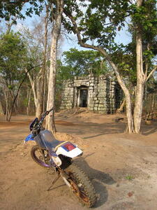 Photo: Bike and temple