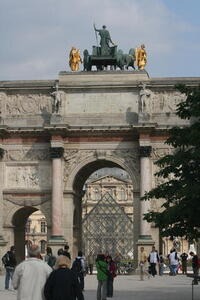 Photo: The Arch of Triumph at the Carrousel