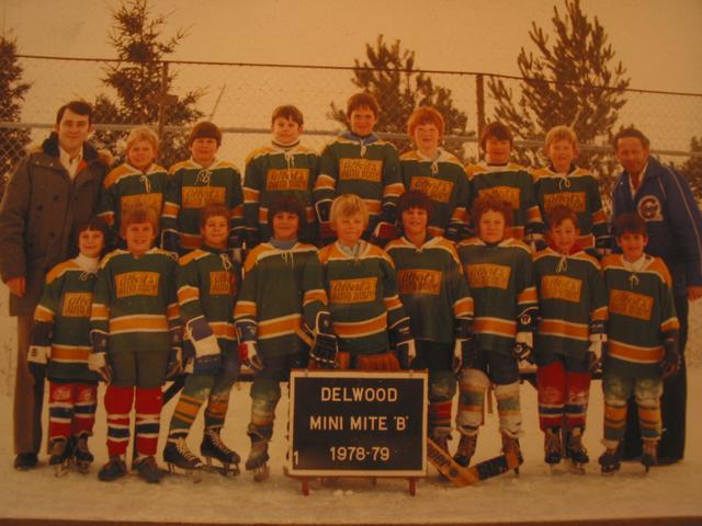 Gerald with hockey team