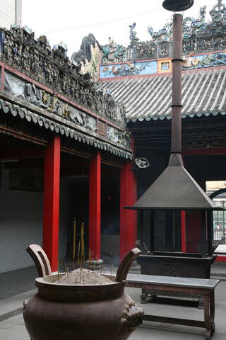 Phuoc An Hoi Quan Pagoda