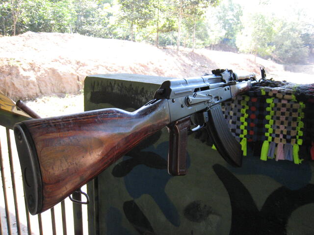 AK-47 machine gun