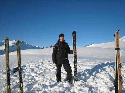 Photo: Ger with skis
