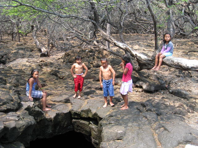 Hawaiian kids