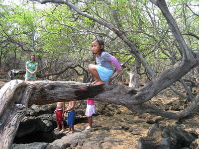 Photo: Hawaiian kids